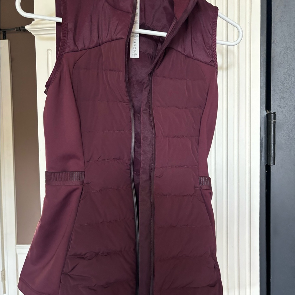 Lululemon vest. Burgundy/Maroon.